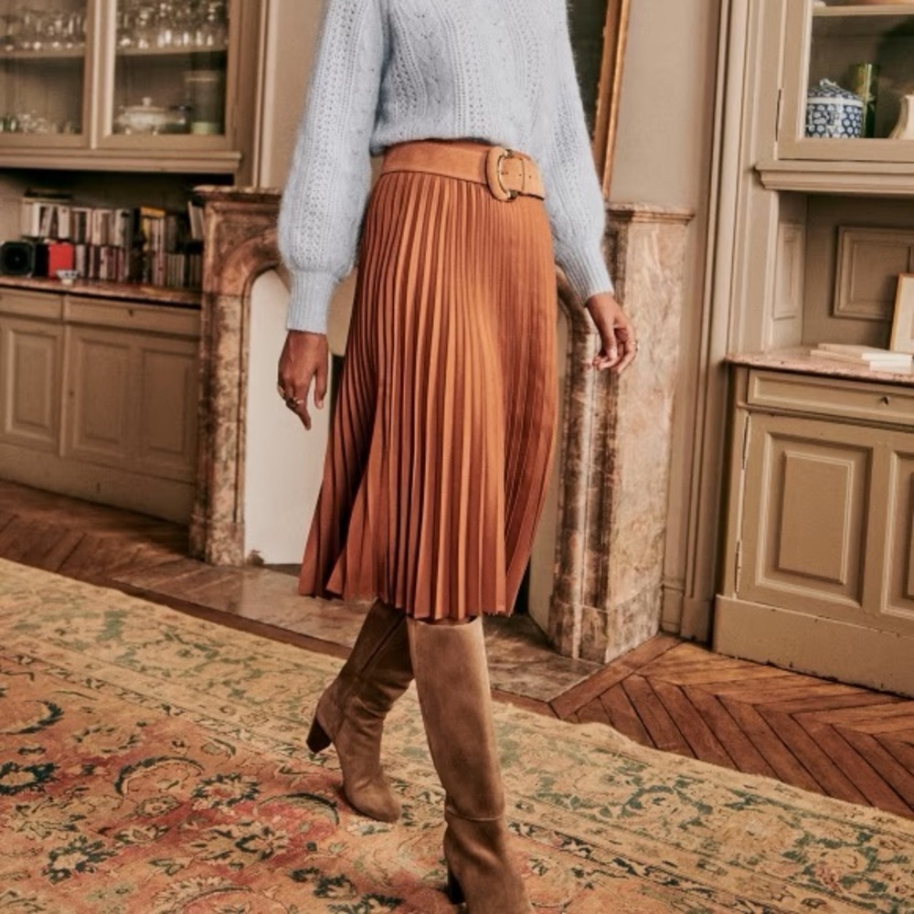 Sézane Dino Pleated Skirt – Hazelnut – Size 4 (FR 36)